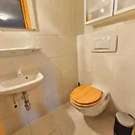 Sky View Апартаменти *